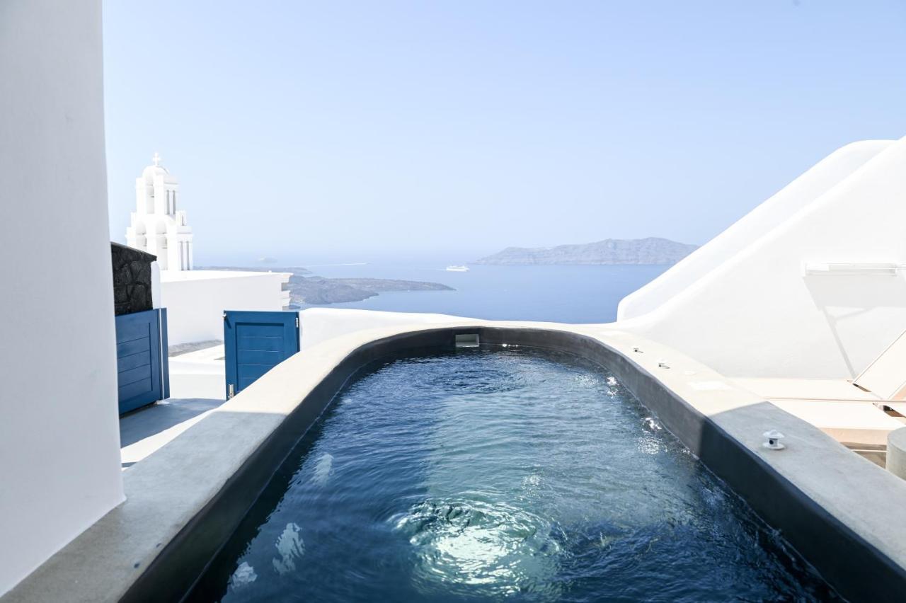 Three Bells Suites Фиростефани Екстериор снимка